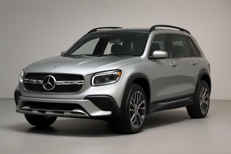 2023 Mercedes-Benz Glb-class windshield replacement in Camarillo, CA